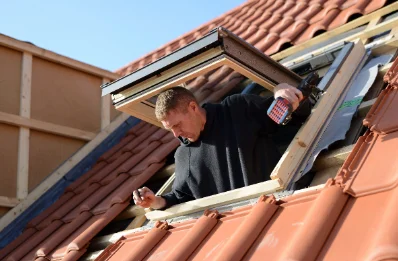 Pose de fenêtres de toit Velux à Zarbeling